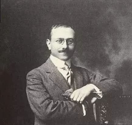 历史是任人打扮的小姑娘论述题,历史是任人打扮的小姑娘错在何处