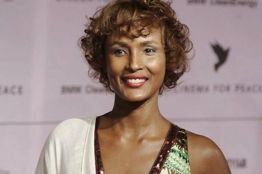 维密超模华莉丝：从底层黑人到顶级名模，远没有你想的那么简单