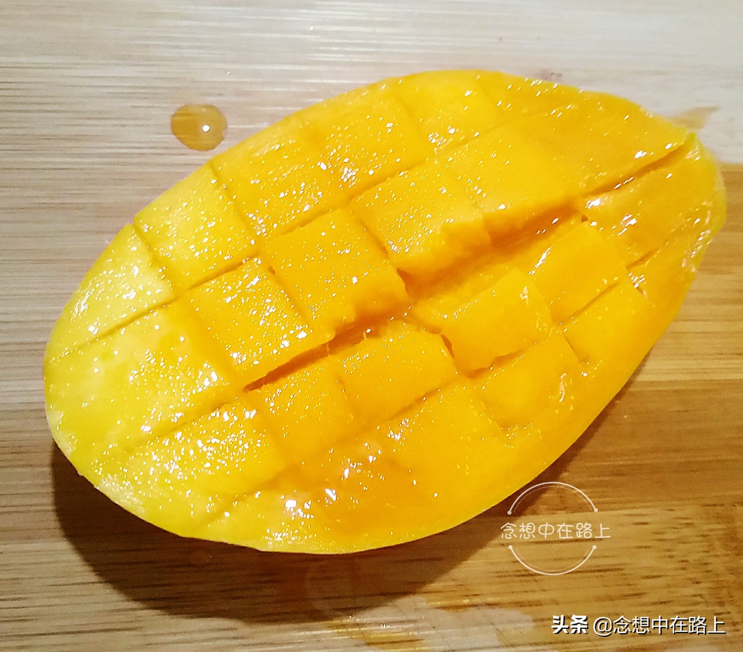 芒果该怎么切才好,如何切芒果更好吃又更方便