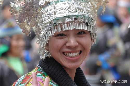 苗族在老挝的真实生活,苗族在法国的生活