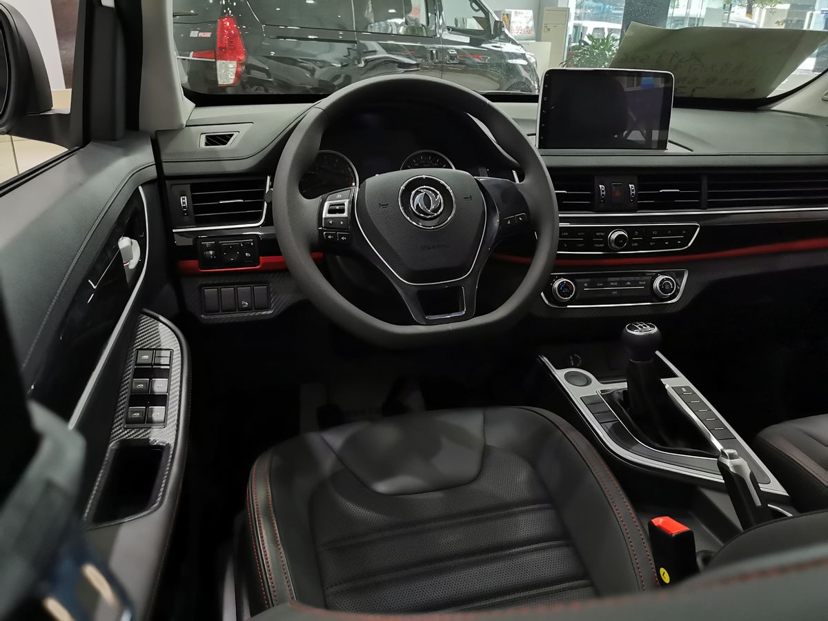 风行sx6手动豪华测评,预算不高大七座风行sx6