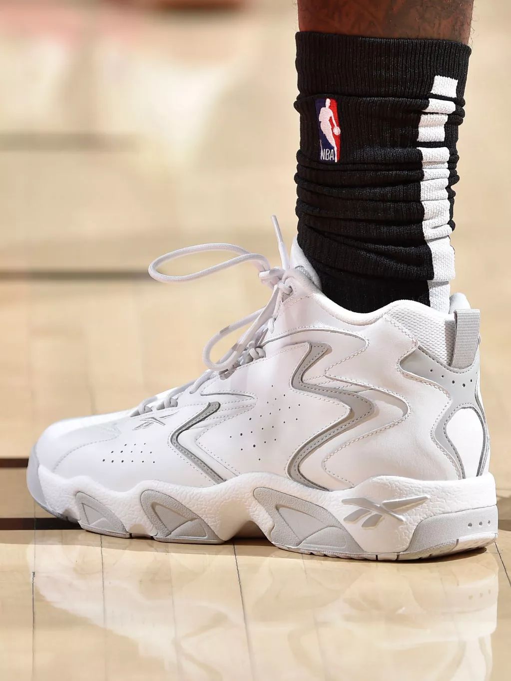 哈雷尔上脚球鞋锐步,nba上脚球鞋排行榜kd16