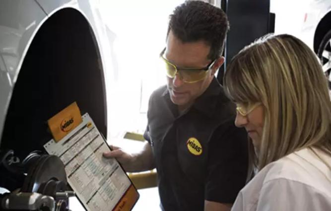 一个汽修厂一年纯利润是多少钱,国外汽修厂现状