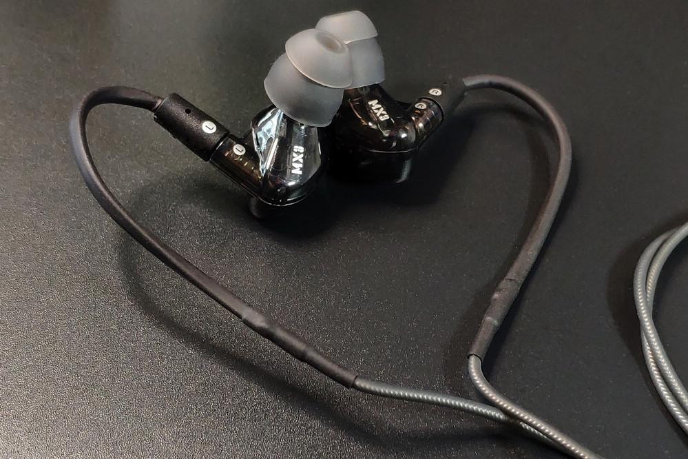 音乐淌进我的耳朵可模块化私人定制的MX3PRO耳机听感