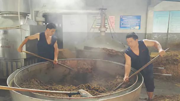 因“泉”而生的济南，他的白酒故事，我来说