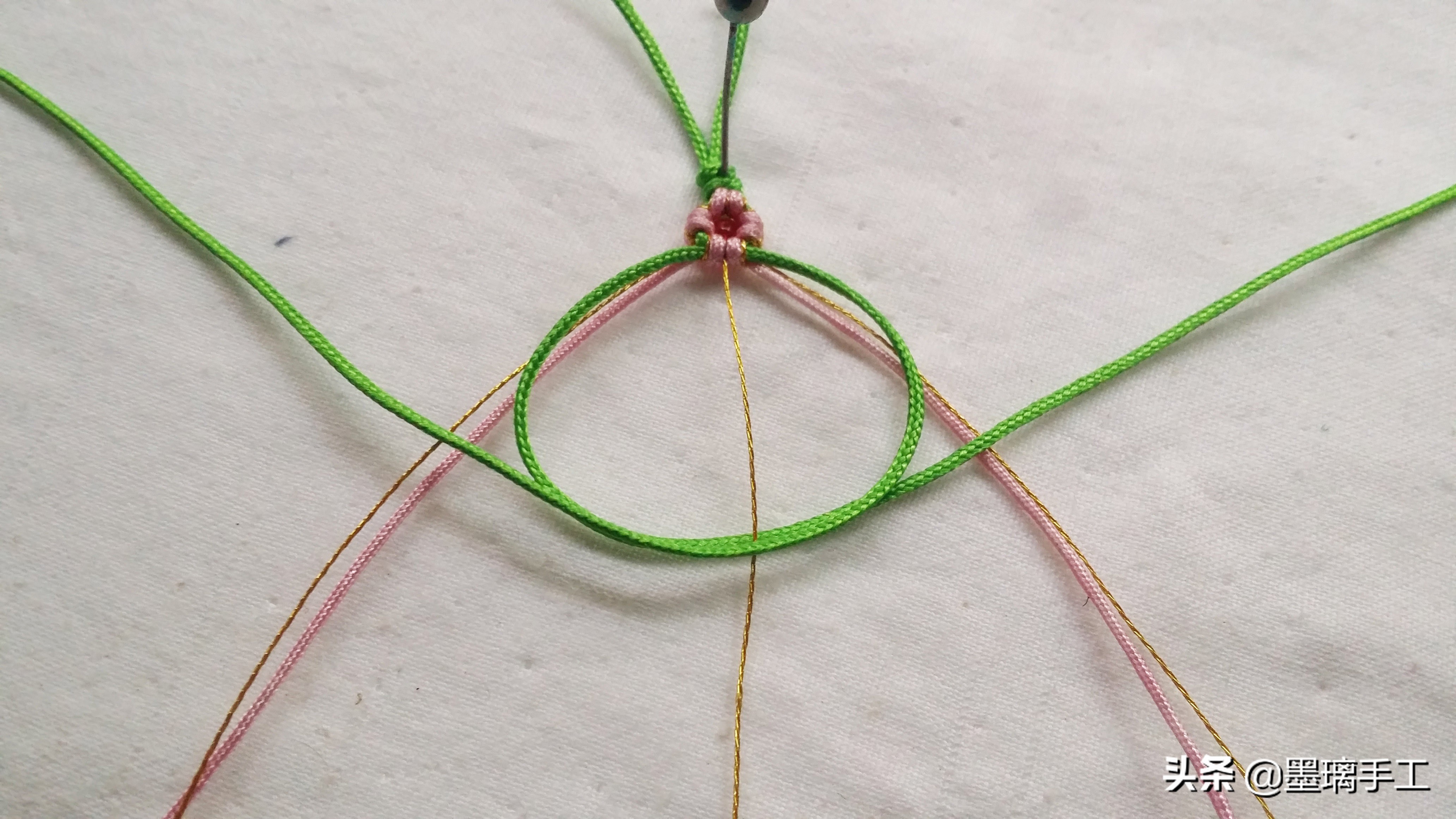 手工编织手链桃花结教程视频,简单手机绳编织教程简单又好看