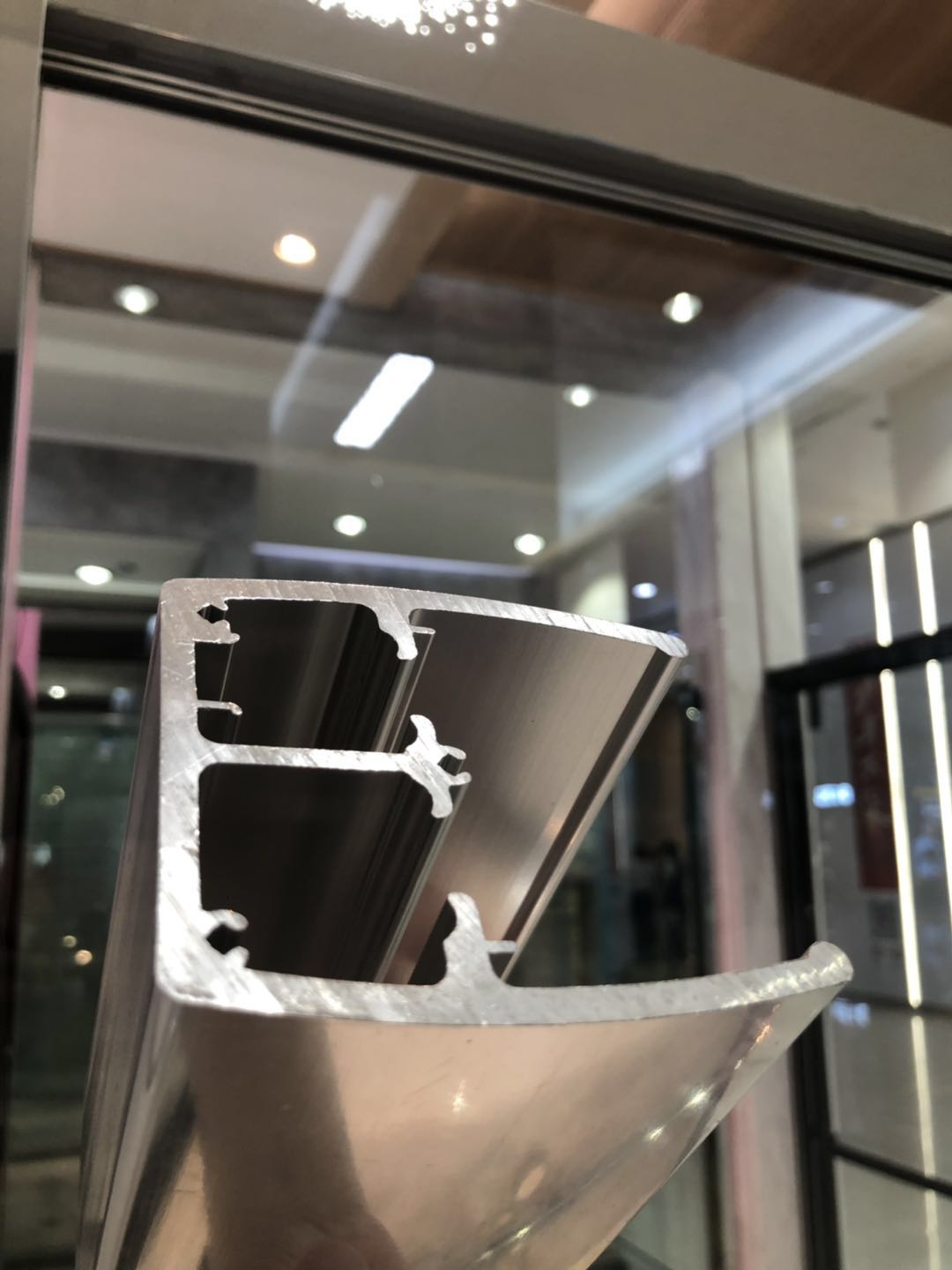 怎么选卫生间花洒马桶和浴柜,卫生间的马桶和淋浴柜怎么选