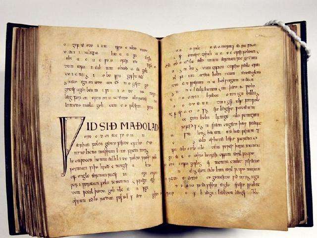 《信条》的灵感来源「庞贝古城的石板」|《信条》中的符号与隐喻