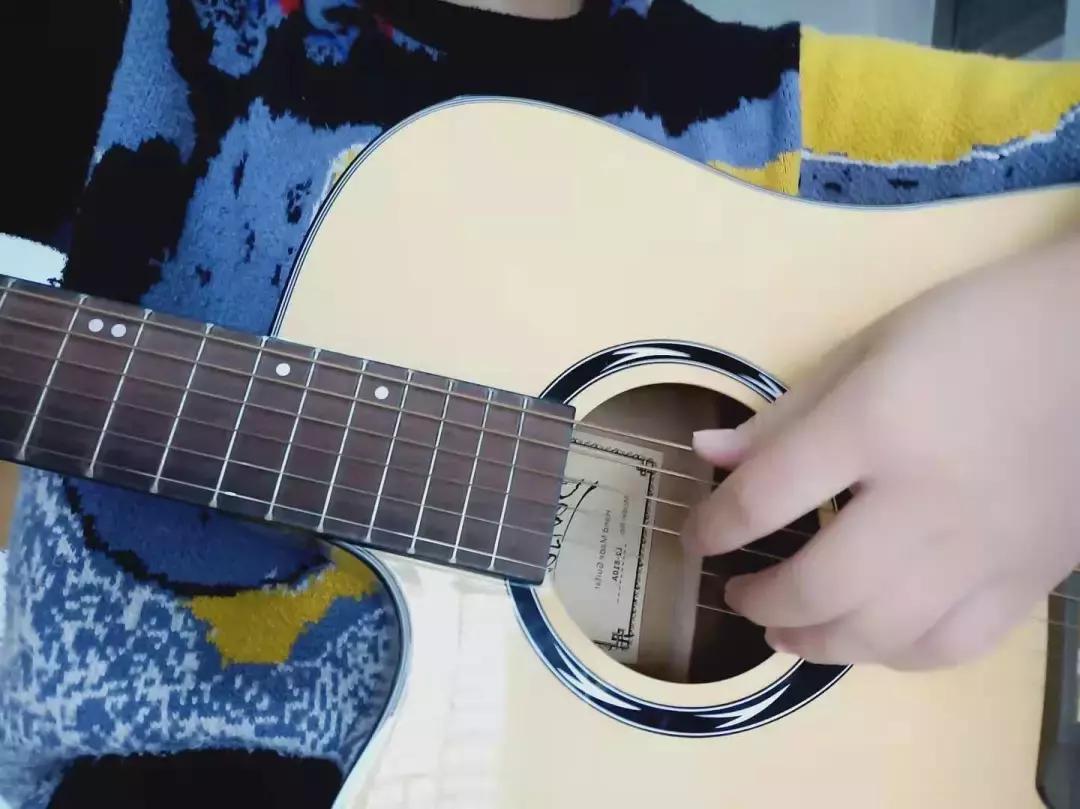 你跟你室友关系怎么样,你和室友相处得怎么样的英语