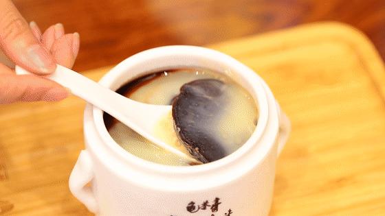 龟苓膏真假对比,真龟壳的龟苓膏