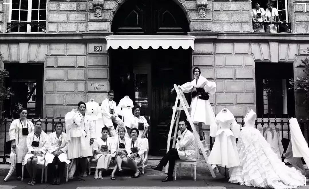 prada包包哪款最火,prada2019年都发布了几款包