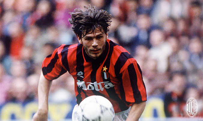 在米兰工作,米兰有意前腰