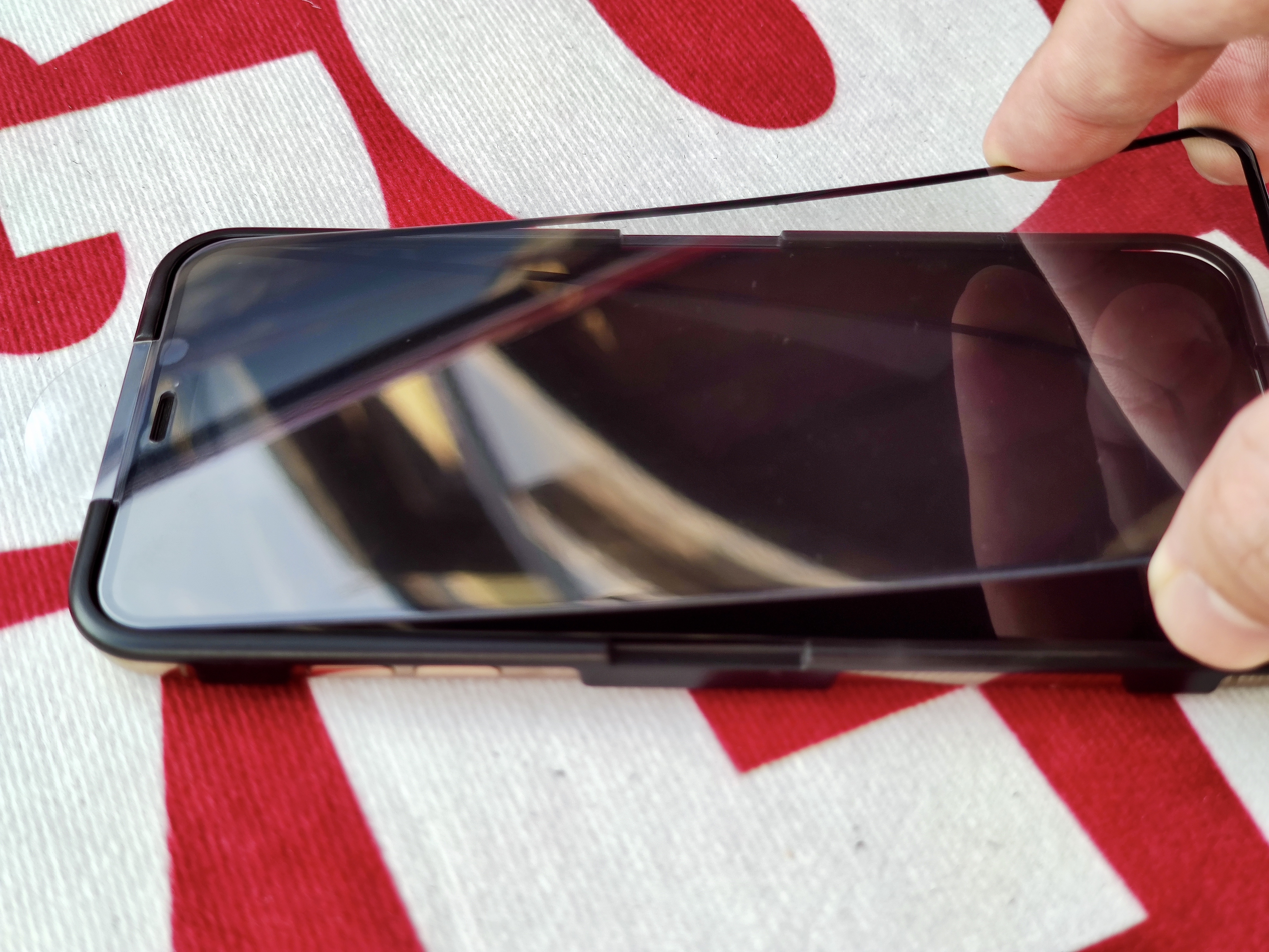 belkin和mophie钢化膜哪个好,mophie钢化膜哪个牌子好