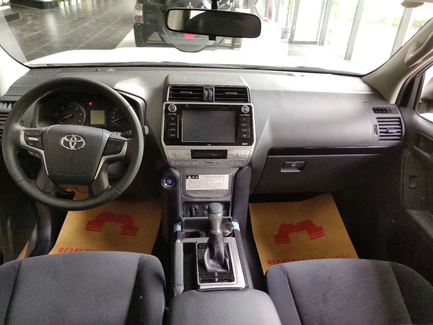 20款丰田霸道4000越野车,丰田霸道3000越野