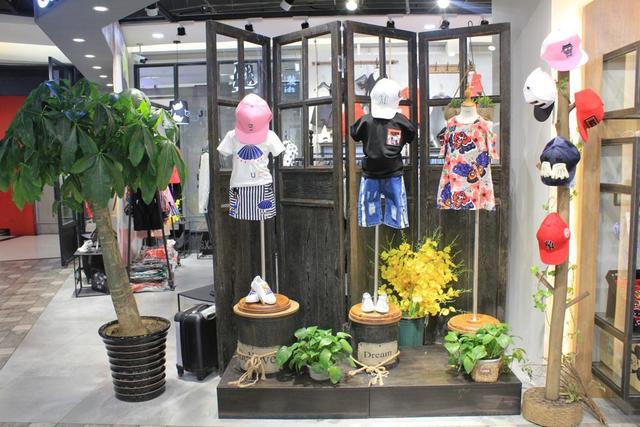 童装开店新手入行,童装是大店好做还是小店好做