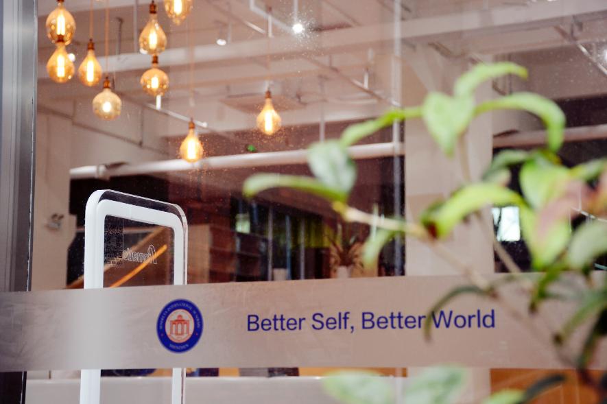 PK海内外学霸，狂揽藤校！看完这群深圳娃的日常，终于知道差哪了