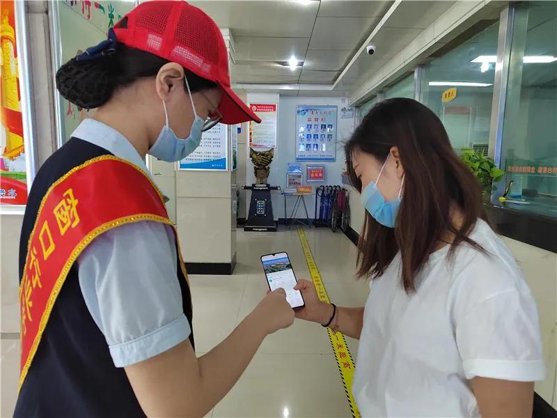 我花一万块钱买了个一千块钱的手机，全是运营商的套路