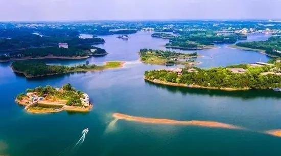 成都适合20人一日吃玩地方推荐,成都周边必打卡人间仙境毕棚沟