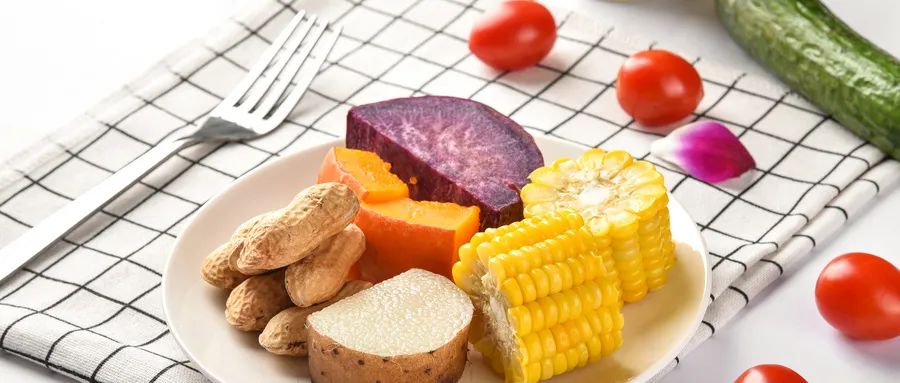 出现痛风征兆，怎样应对避免痛风发作？