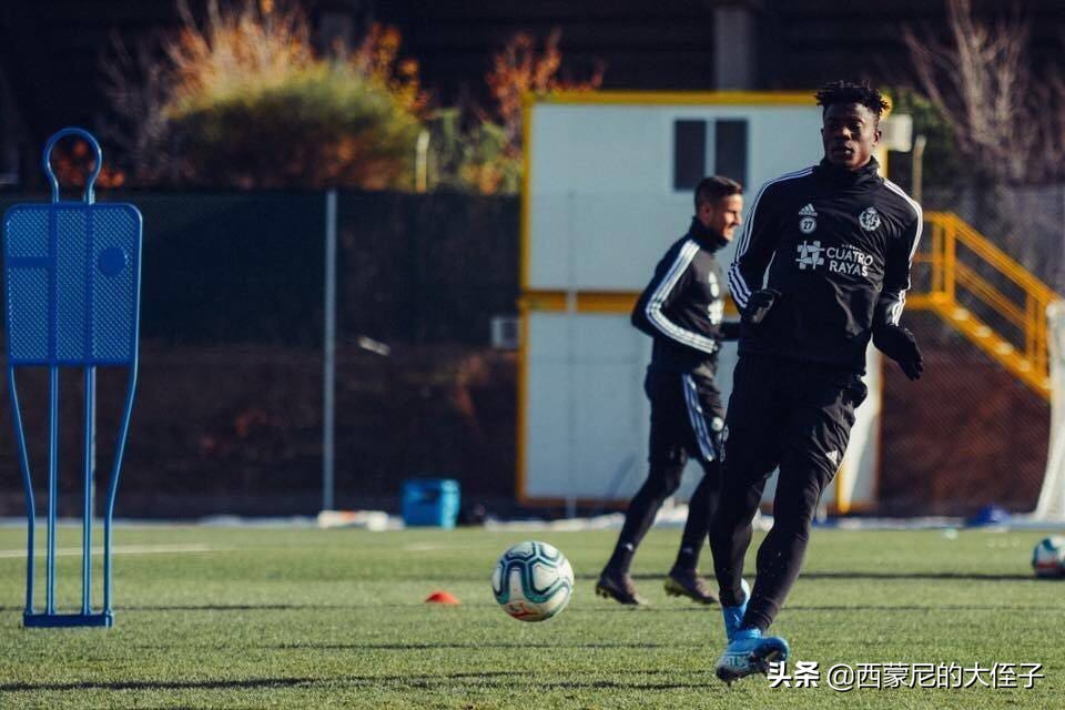 范戴克现役最强中后卫,范戴克当世最强中后卫