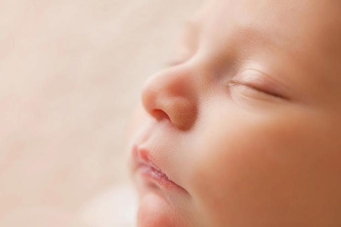 孩子长得丑父母如何教育,有网友爆料孩子长得丑的解决办法