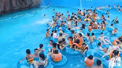 酷炫机车轰炸“洋沙湖”，哈雷电音之夜引爆“欢乐水世界”