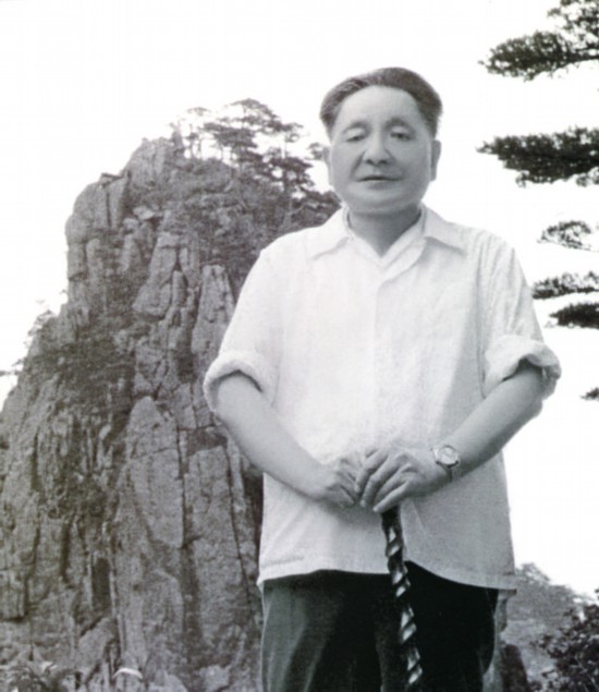 领导人与足球：毛*东泽**曾是校队传奇守门员，*小平邓**为看球当掉衣服