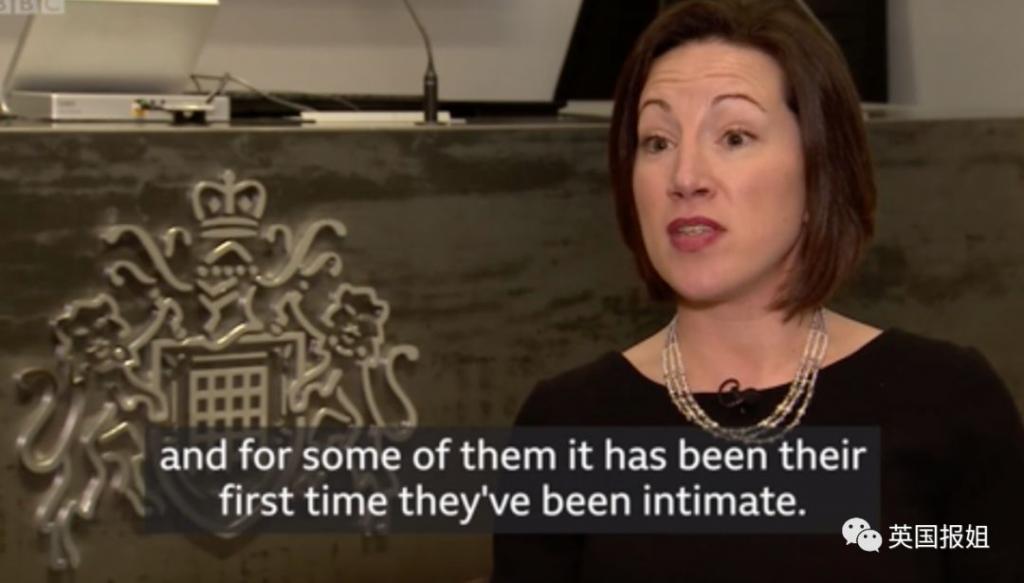 酥饼诱骗未成年女孩判刑,诱骗未成年人咋判刑