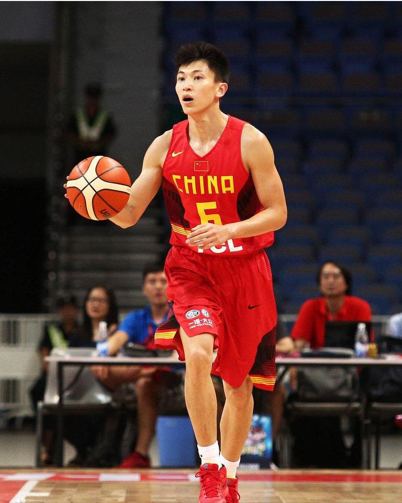 cba球星十大美女老婆,郭艾伦的历任女友