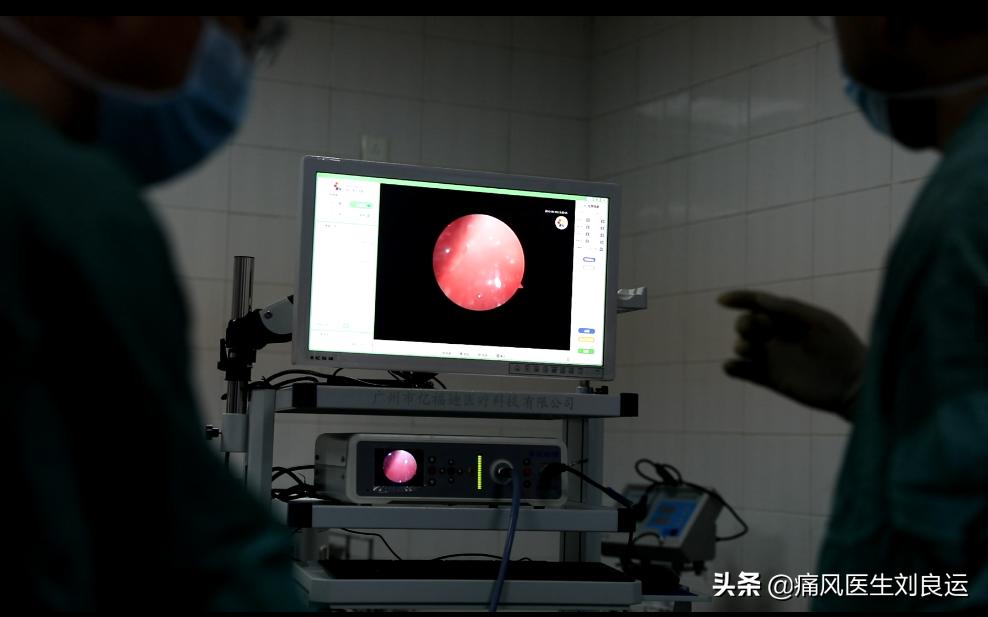 痛风引发腱鞘炎,痛风长出痛风石了怎么办