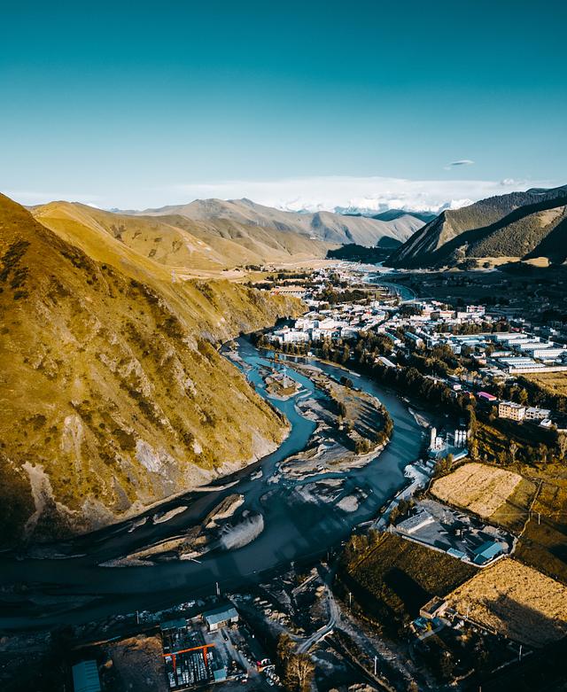 四川省理塘县旅游形象大使丁真,丁真四川甘孜理塘县旅游形象提升