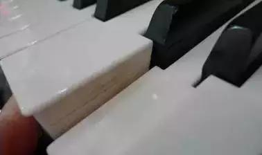 雅马哈钢琴高度多少好,雅马哈钢琴和恺撒堡钢琴哪个更好