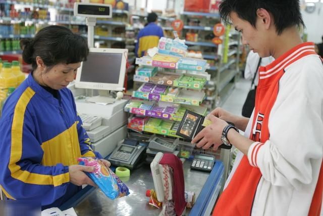 韩国便利店打工签证,韩国打工签证多少钱