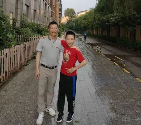 15岁孩子诊断癔症样发作,12岁儿童癔症怎么办