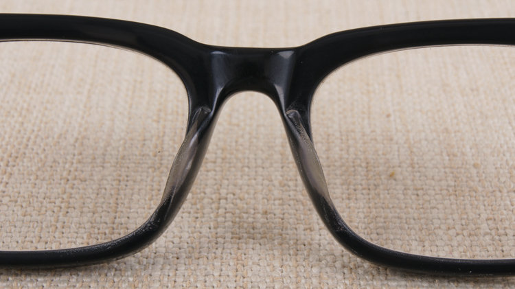 眼镜坏了可以用啥胶粘,眼镜坏了用什么胶粘最好