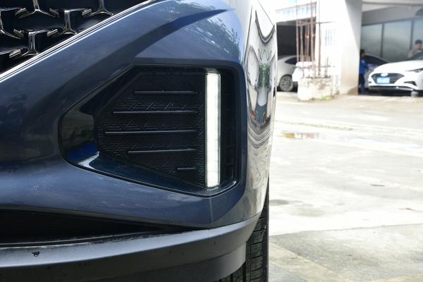 ix35现代2018款2.0自动挡落地价,现代ix352.0自吸顶配价格