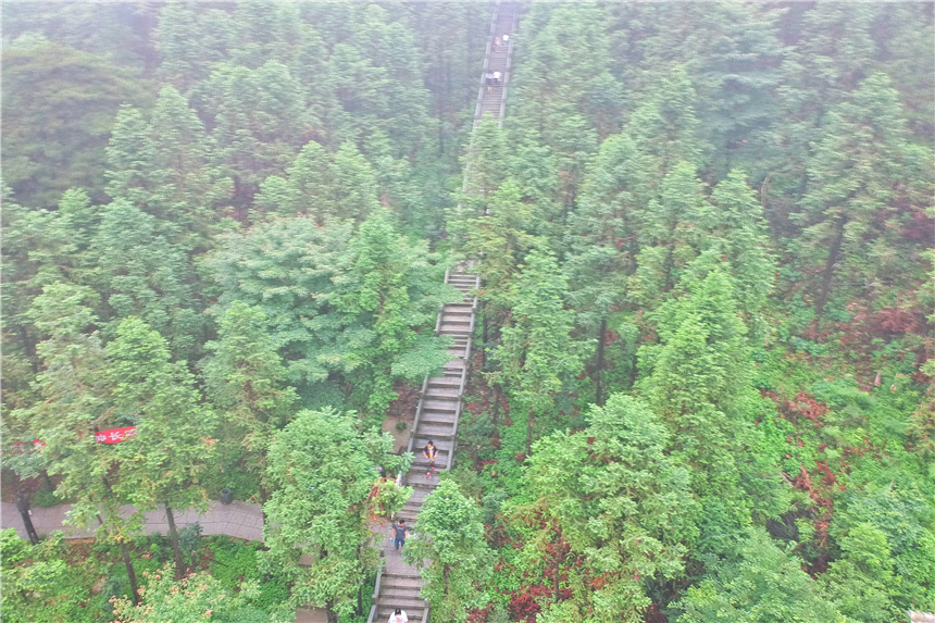 安徽九华山玻璃栈道,安徽悬崖玻璃栈道