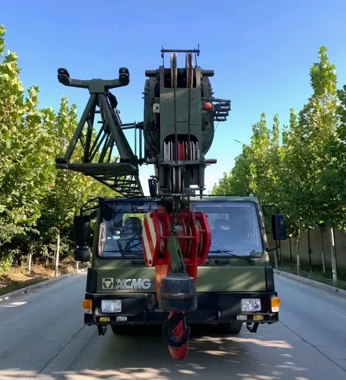 徐工军绿吊车价格表,徐工600吊车最新款