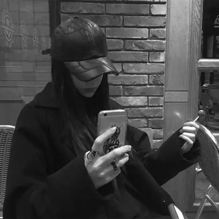 黑白灰微信头像,黑白灰头像含义