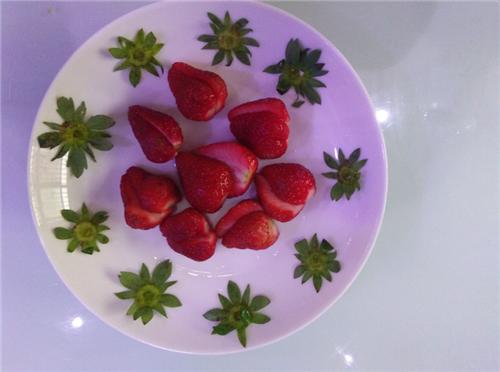 家庭待客简单水果摆盘,水果上桌的摆法