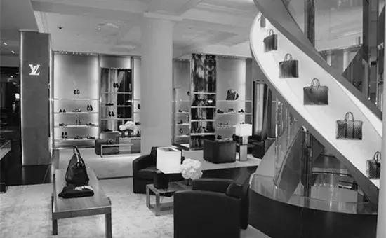 中国人怒了，LV责备中国空气质量不好！