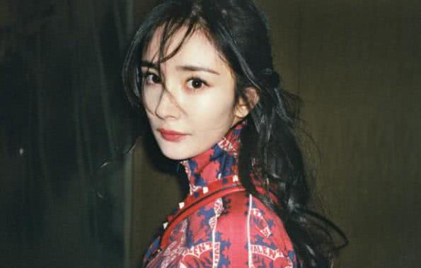 粉丝大喊杨幂名场面,粉丝机场喊话