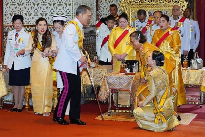 苏提达一个月收入,苏提达近期视频