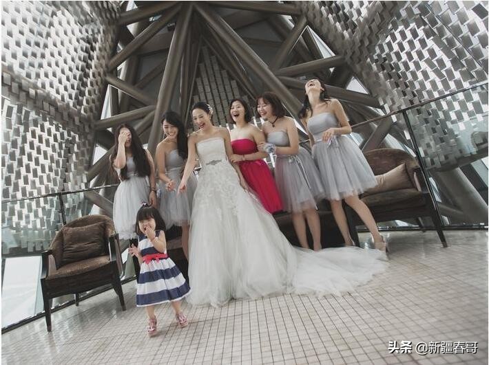 接亲游戏小攻略让你的婚礼更有趣,新郎接亲堵门游戏大全