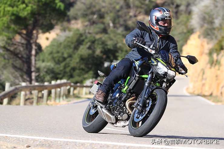 试驾骑走川崎摩托的人,试驾川崎z650