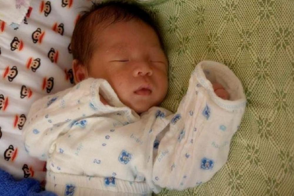 怎么判断宝宝受惊吓好没好,怎么判断宝宝被吓到了