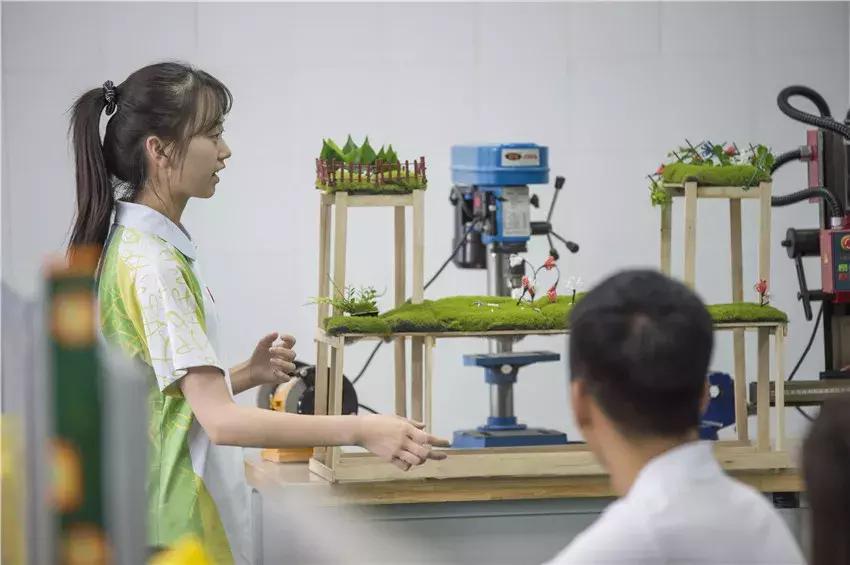 经开一中报名须知,叮咚您的备考秘籍已送达