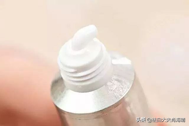 一根裤腰带，把21岁女生和白癜风绑在一起：这种习惯真的要不得