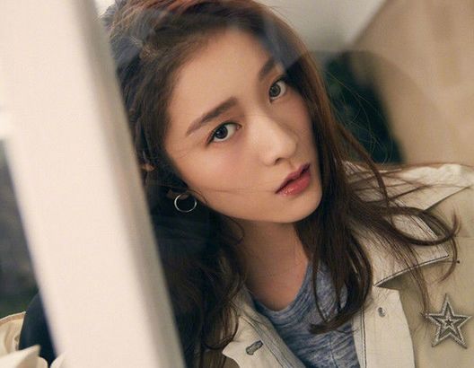 娱乐圈说杨幂,杨幂微博之夜景甜