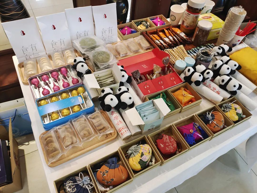 萨瓦迪卡！四川中医药！